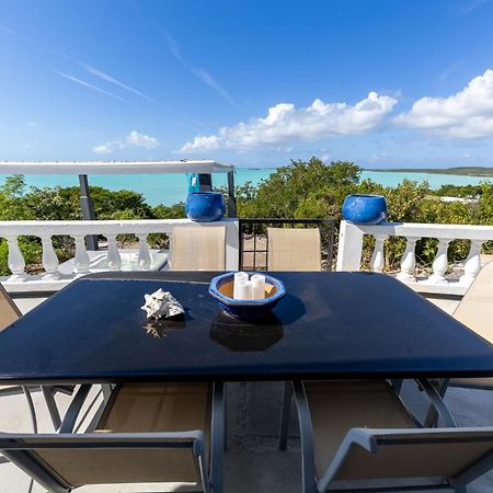 Waterside Home, Shaded Whirlpool Spa, Outdoor Dining, Smart Tv, Amazon Prime Five Cays Settlement エクステリア 写真