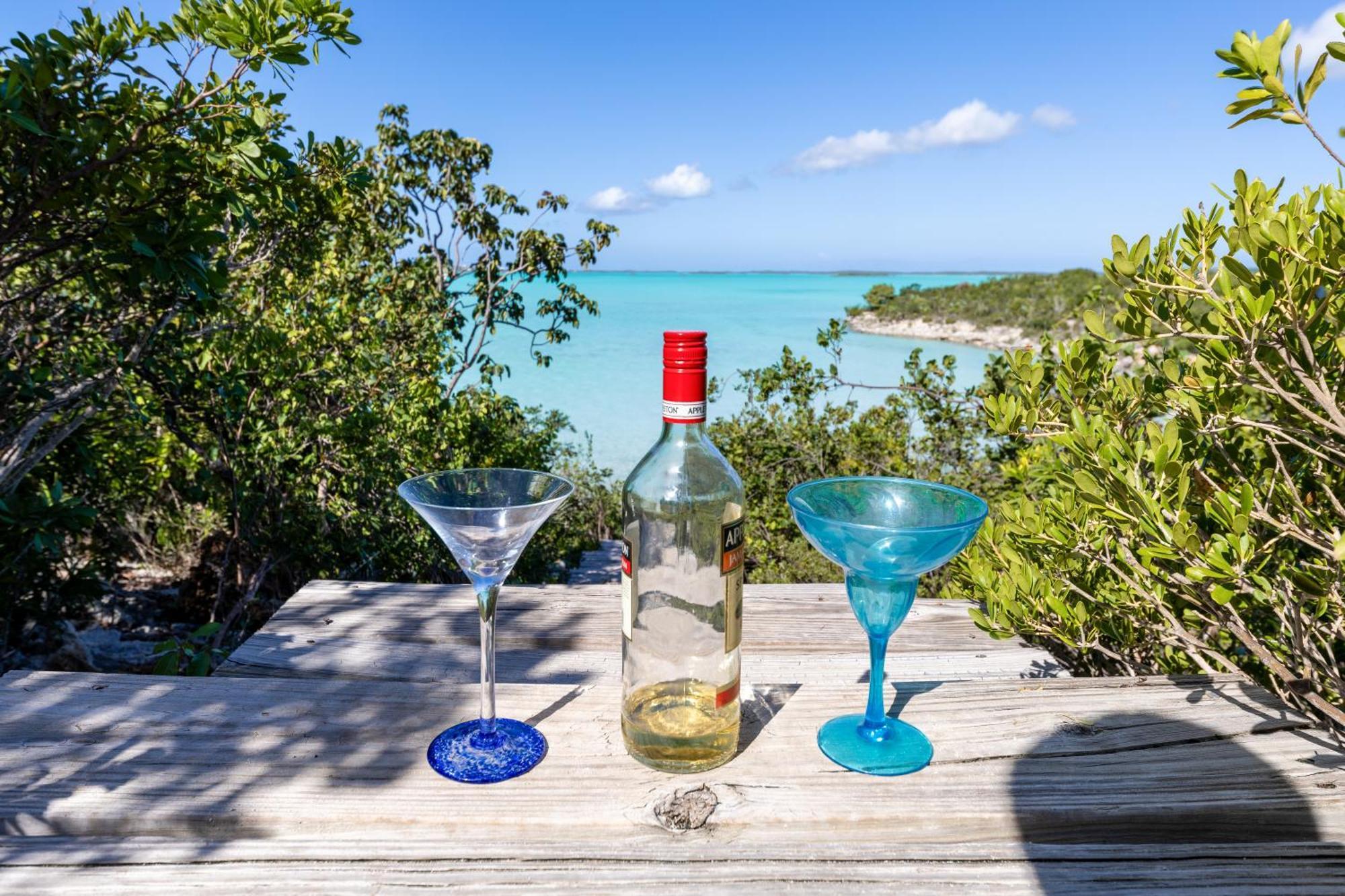 Waterside Home, Shaded Whirlpool Spa, Outdoor Dining, Smart Tv, Amazon Prime Five Cays Settlement エクステリア 写真